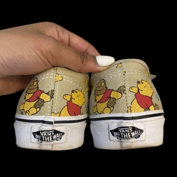 WINNIE THE POOH VANS - Picture 4 of 4